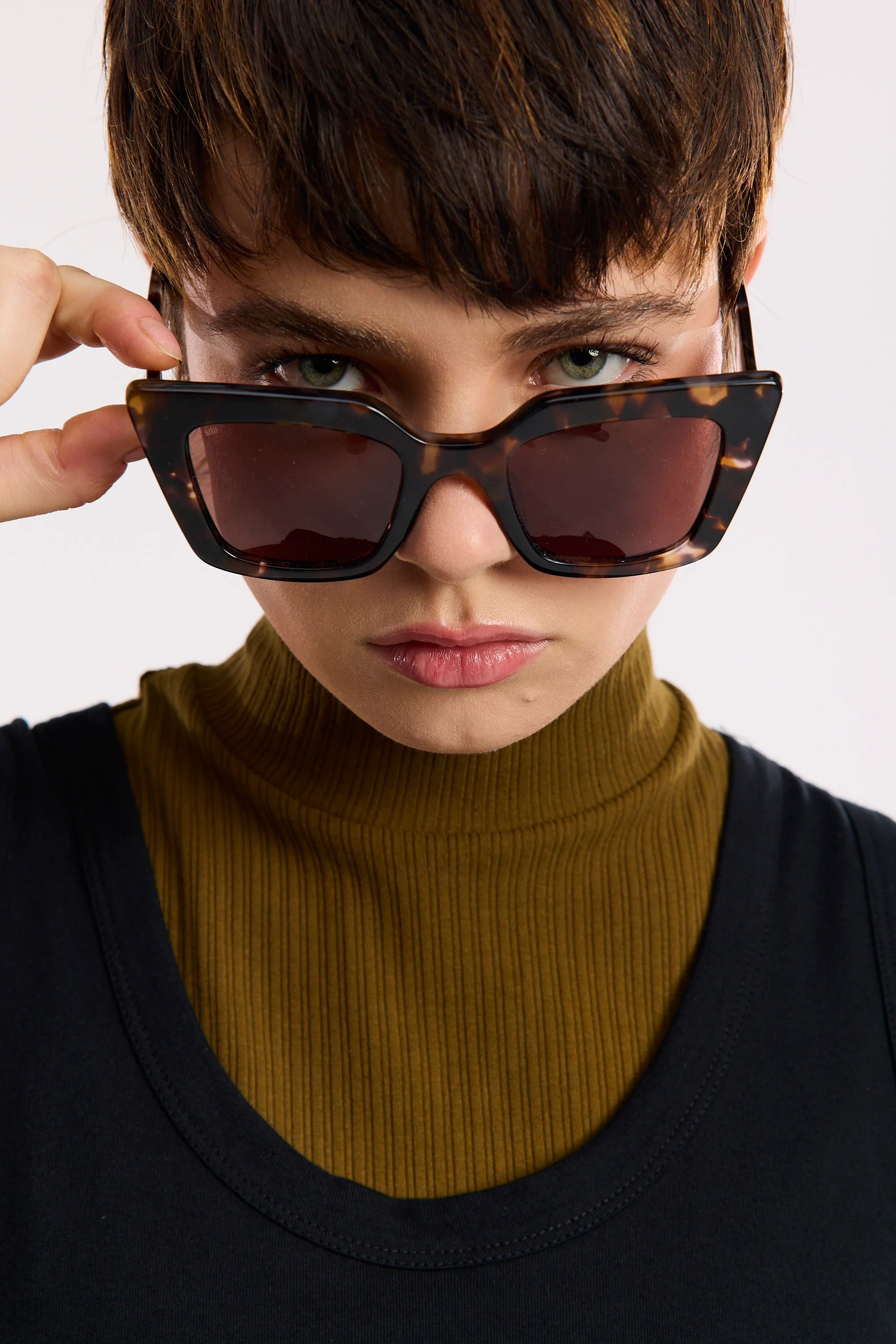 Cult Vision Sunglasses - Image 4