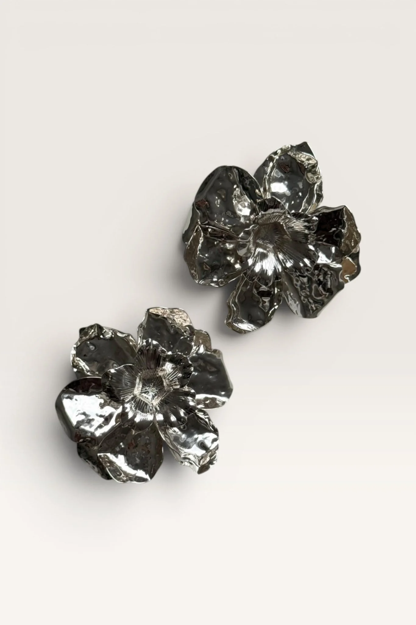 Full Bloom Earring - Image 4
