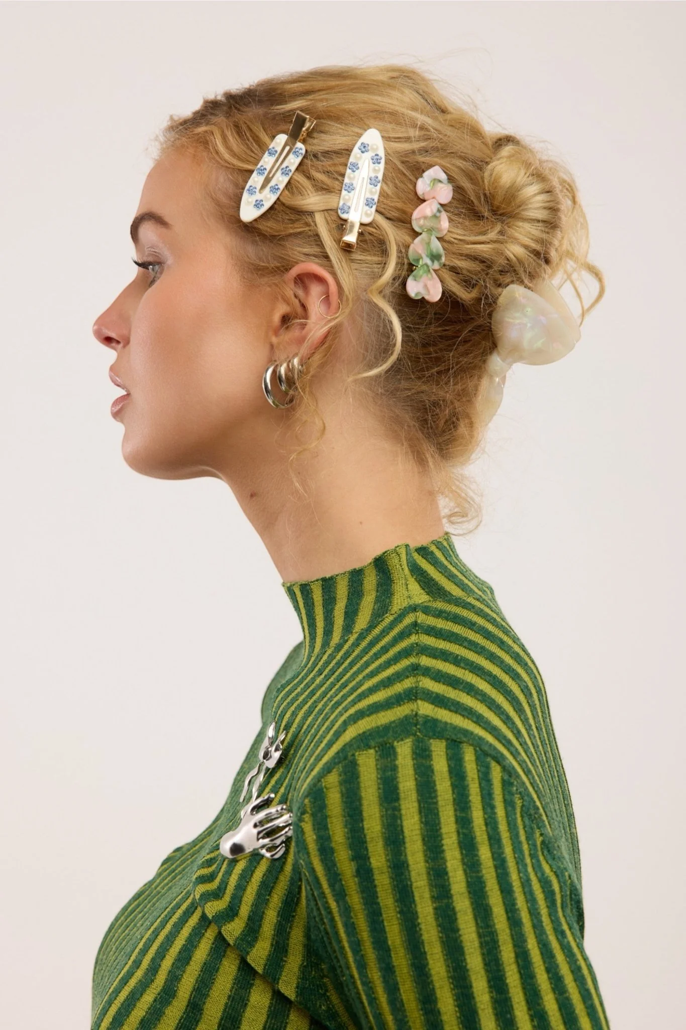 Full Bloom Hair Clip Set - Image 6
