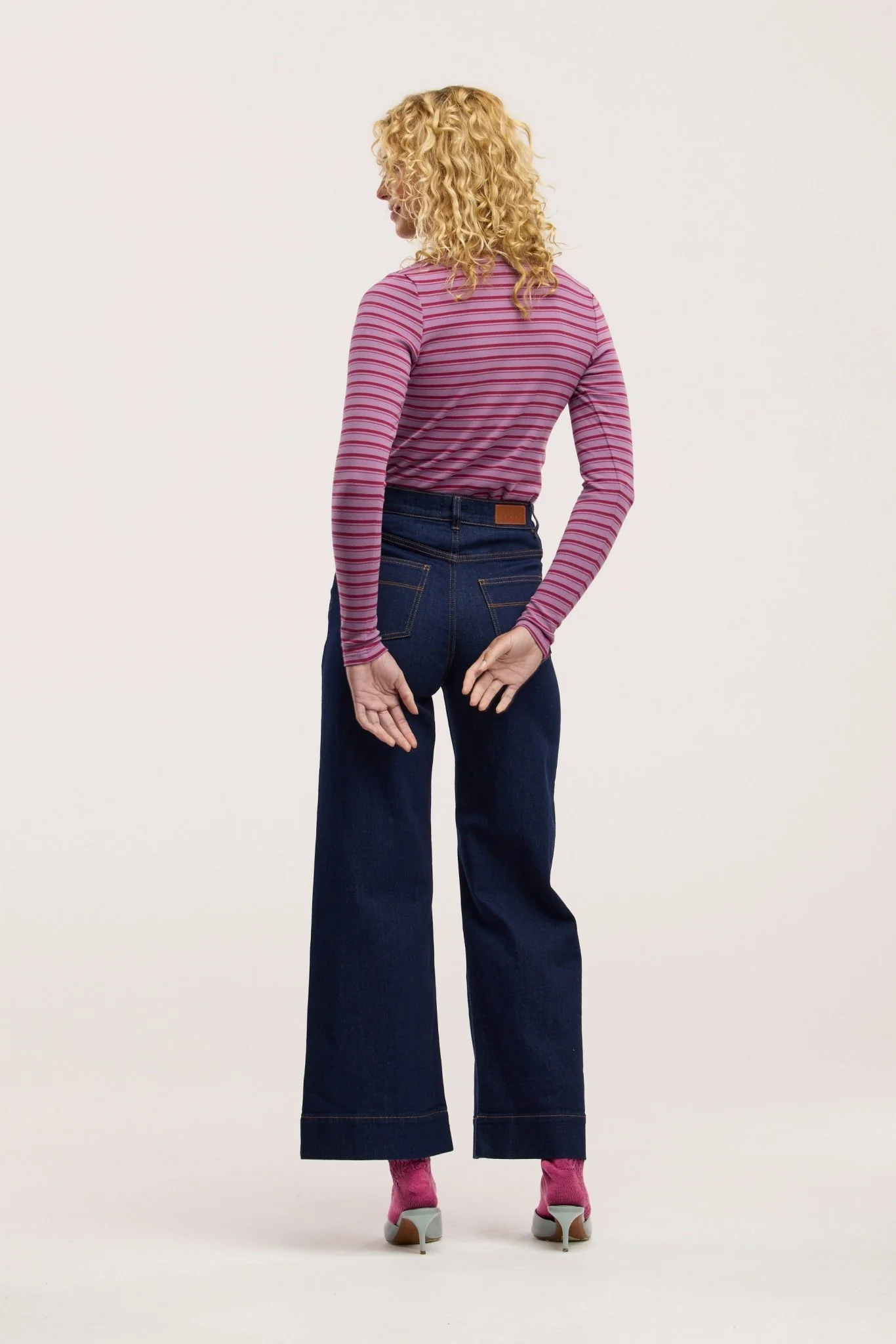Traveller Rib Mock Neck Top - Image 4