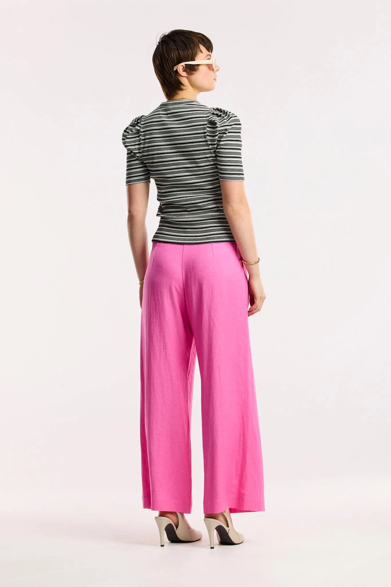 Traveller Rib Puff Sleeve Tee - Image 5
