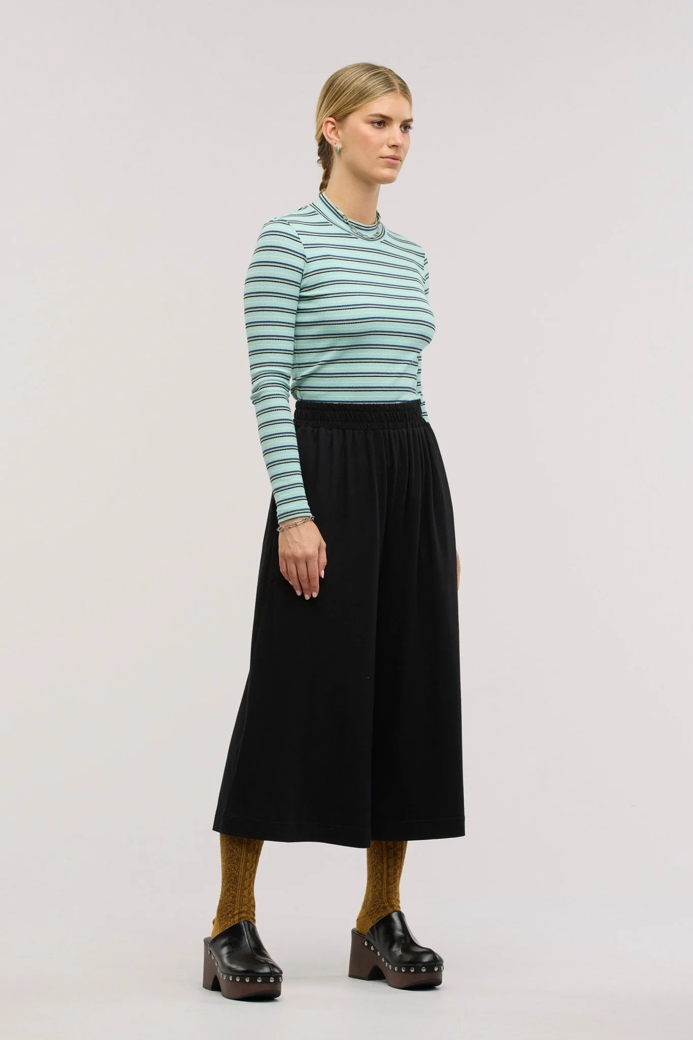 Traveller Waffle Top - Image 6