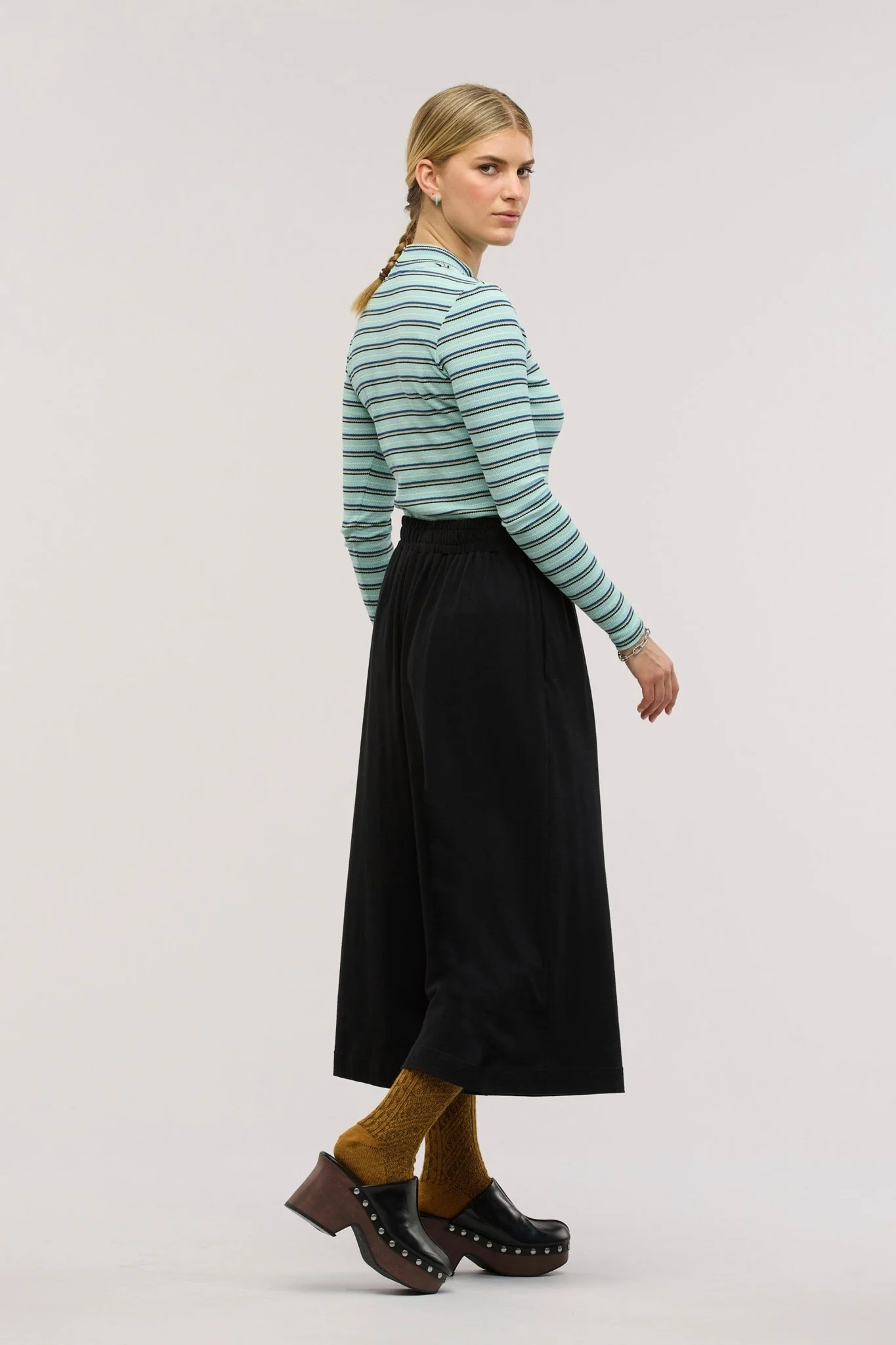 Traveller Waffle Top - Image 7