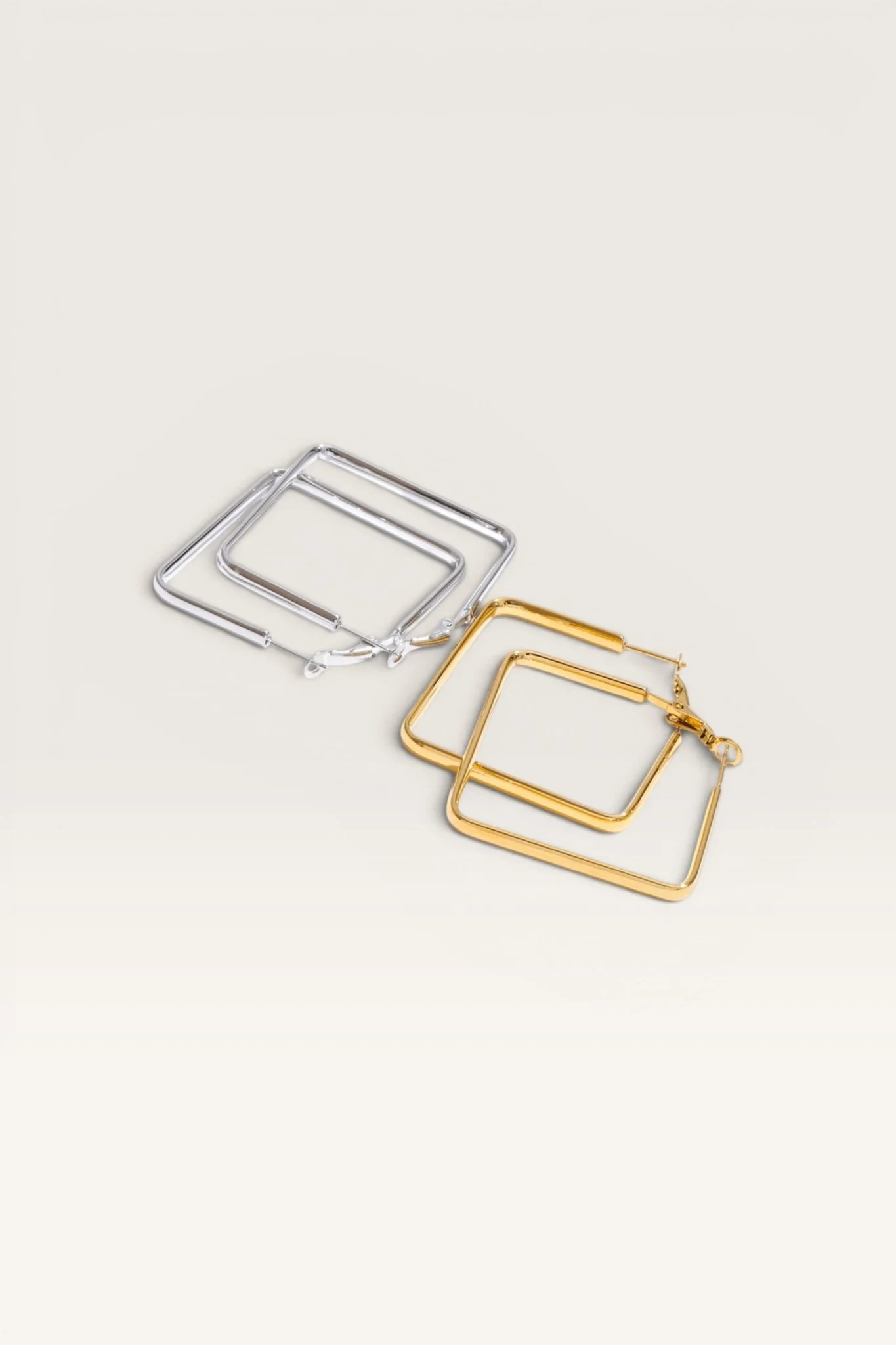 True Form Earring - Image 2