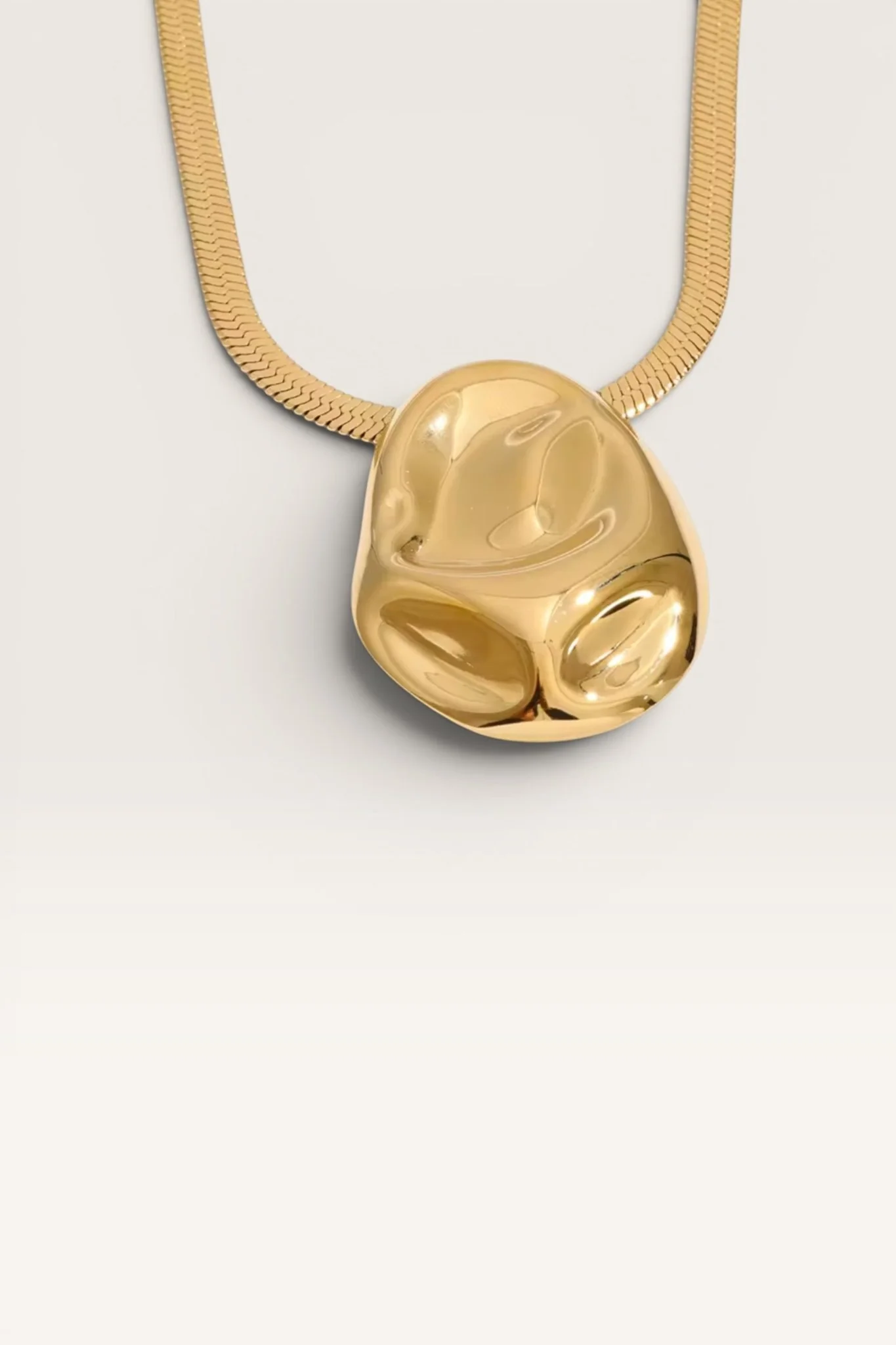 True Form Necklace - Image 4